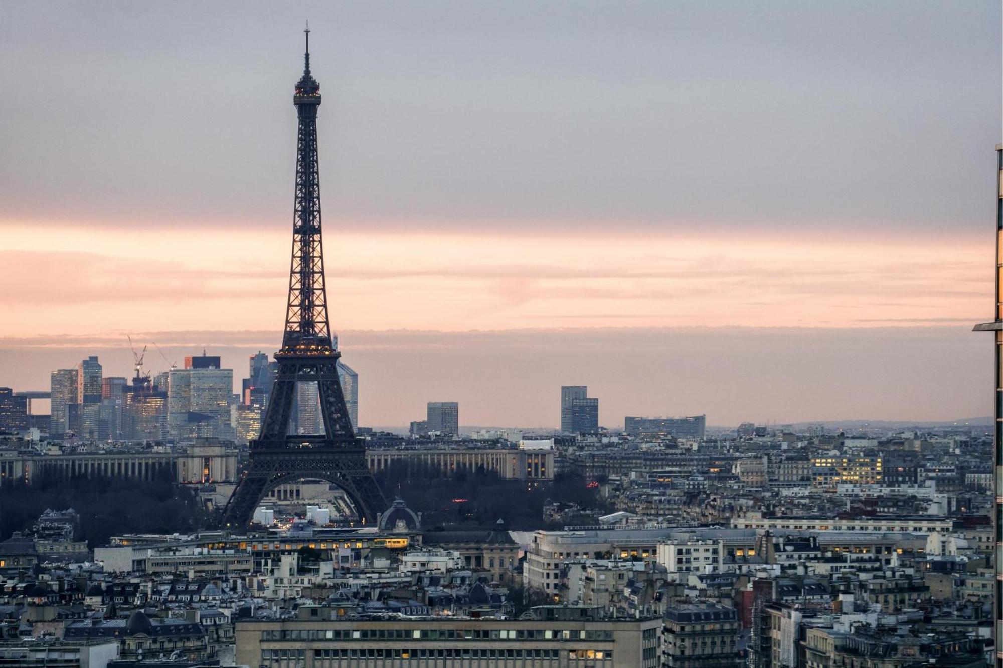 Paris Luxury Apartment 75M2 With Eiffel Tower View, 1 Min Metro, Parking Екстер'єр фото